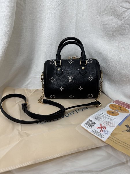 Speedy Lv لون اسود