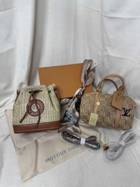 Lv قش