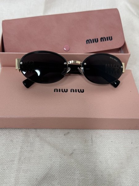 نظارات miu miu